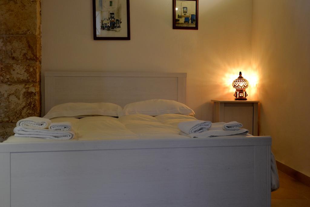 Ferienwohnung La Violetta Ostuni Zimmer foto